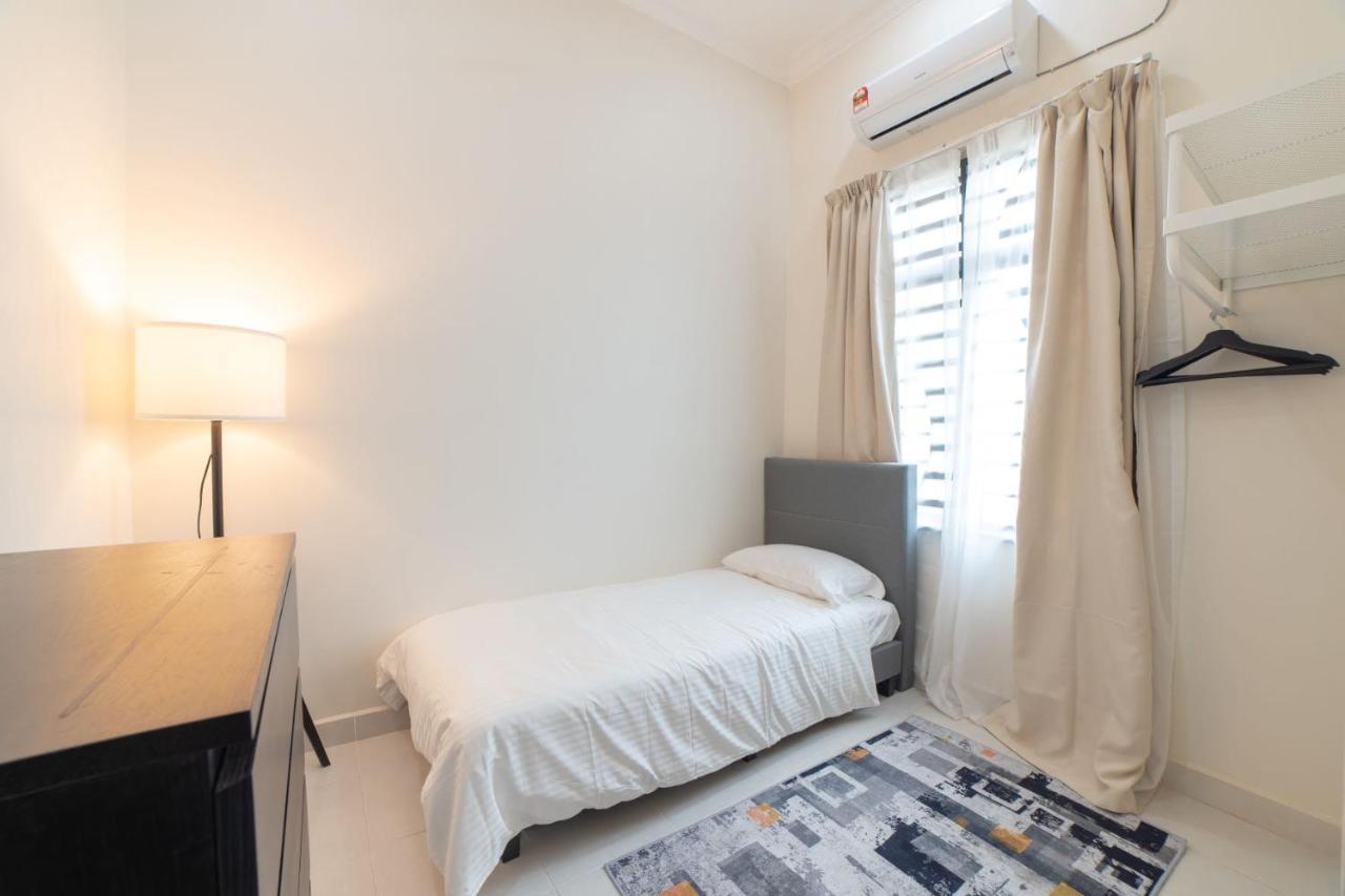 Hilmera Guesthouse Kuantan Buitenkant foto